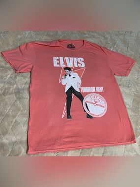 Vintage Inspire Elvis Graphic Tee in Coral Pink-Unisex Size XL